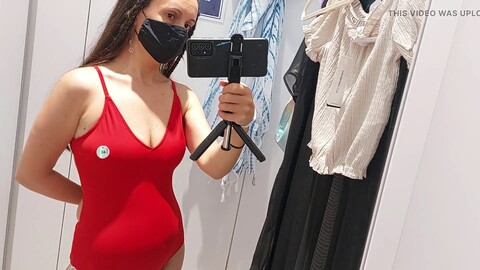 Portuguese, try on, stripped