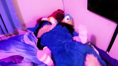 Sucario fills up Piperthebun with his seed in a missionary position